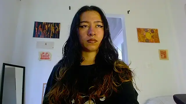 Czat XXX na żywo – Maam_Ine