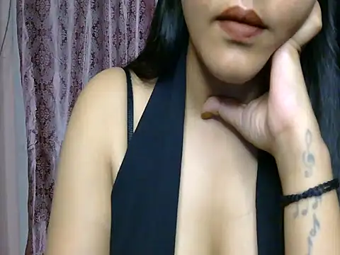 Anvesha_7 Adlı Modelin Canlı XXX Sohbeti