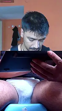 הופעת וובקאם של Gre3k_god