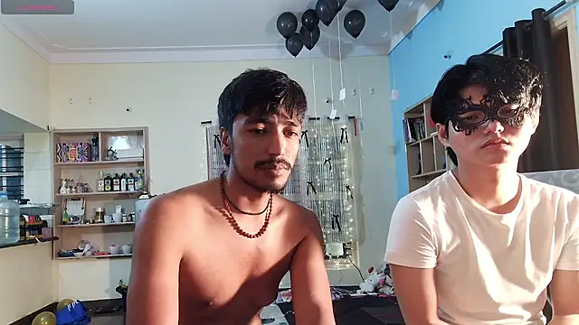Pertunjukan Kamera Web Gre3k_god