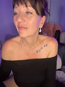MilfOfDreams' Webcam Show