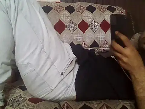 lucknowguy Adlı Modelin Web Kamerası Şovu