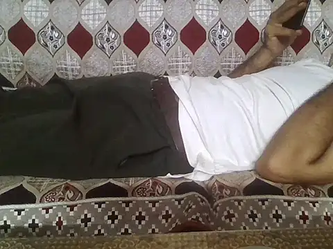 lucknowguy Adlı Modelin Web Kamerası Şovu