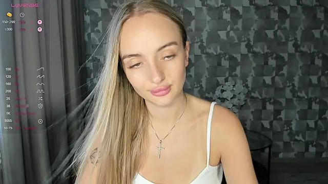 A_delina Adlı Modelin Canlı XXX Sohbeti
