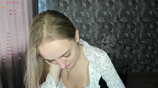 Chat XXX ao vivo de A_delina