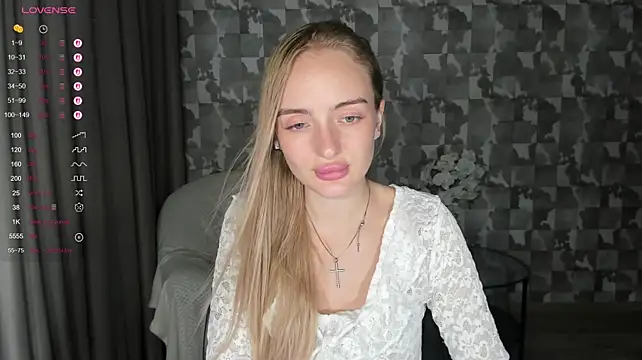 A_delina's Live XXX Chat