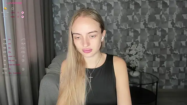 A_delina's Live XXX Chat