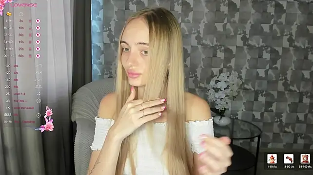 Chat +18 de A_delina ao vivo