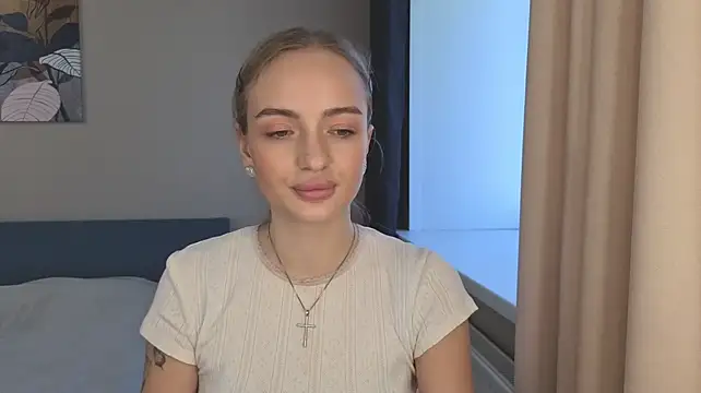 XXX chat uživo modela A_delina
