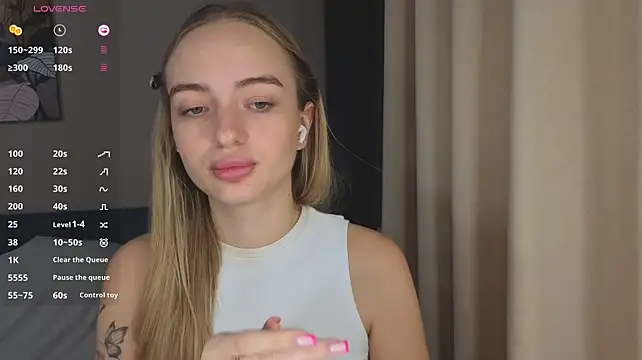 A_delina live XXX chat