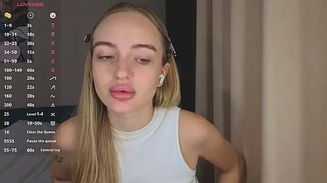 A_delina Chat XXX live
