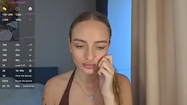 A_delina XXX чат на живо