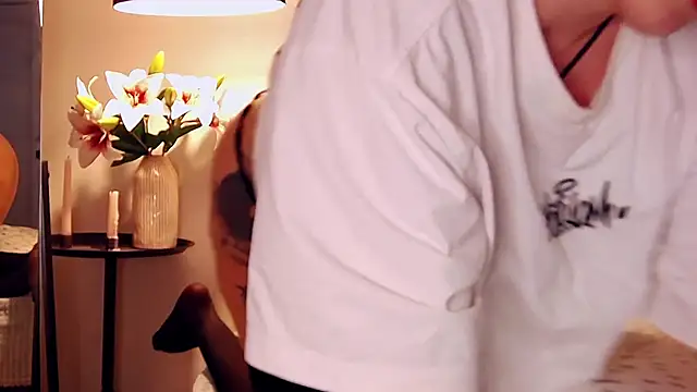 KimKhallifa Obrolan Langsung XXX