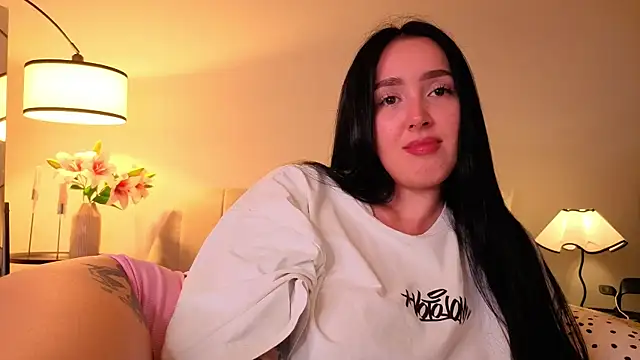 KimKhallifa live XXX chat