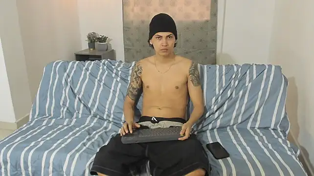 Lil_Tatto Webcamshow