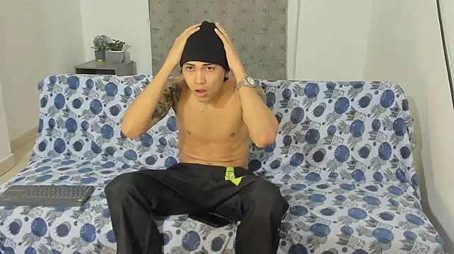 Show Webcam de Lil_Tatto
