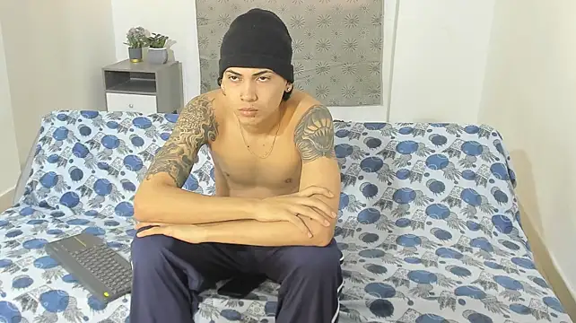 Lil_Tatto's Webcam Show