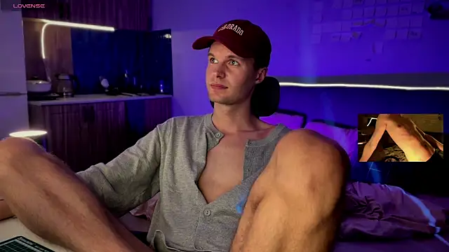 Leonnextdoor Webcam Show