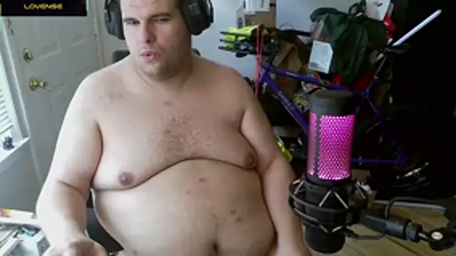 Bigneil222 webkamerás műsora