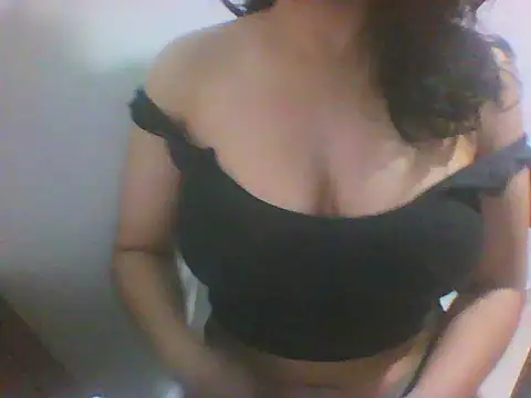 Chatroom XXX en direct de Dayisrik4