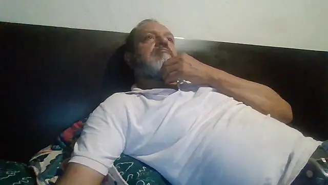 tuserasmia07's Webcam Show
