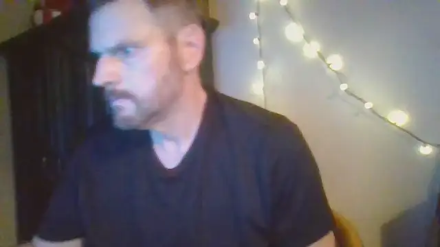 Show modela Sir_Spun_Son na web-kameri