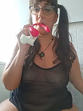 AliceLustInWonder Webcam show