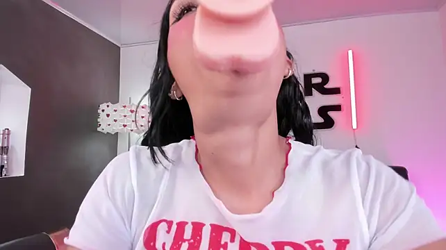 miss___evangeline Adlı Modelin Canlı XXX Sohbeti