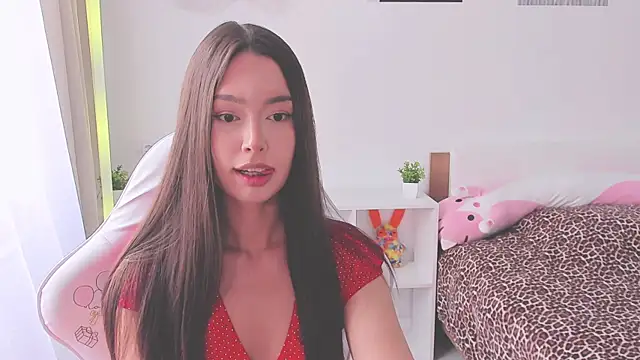 kittenrisha Show in webcam