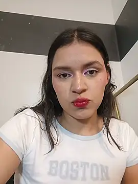 دردشة Danni_shy الجنسية المباشرة