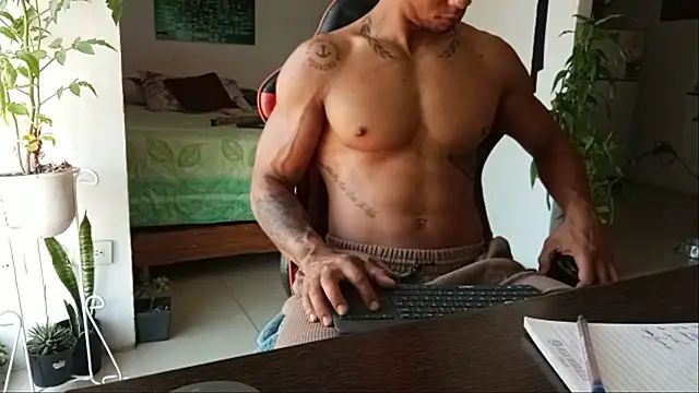 Adam_Valenciia's Live XXX Chat