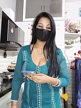 Pertunjukan Kamera Web Kaur_Simran_01