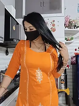 Kaur_Simran_01: διαδικτυακό σόου στην κάμερα