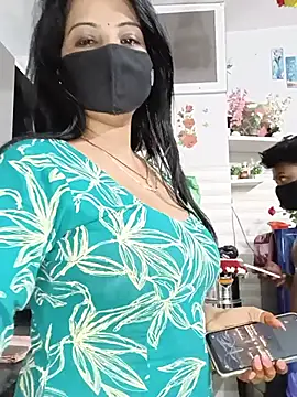 Kaur_Simran_01 Show in webcam