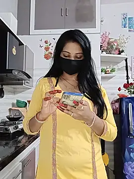 Kaur_Simran_01 Show in webcam