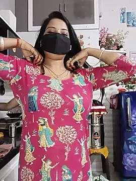 Pertunjukan Kamera Web Kaur_Simran_01