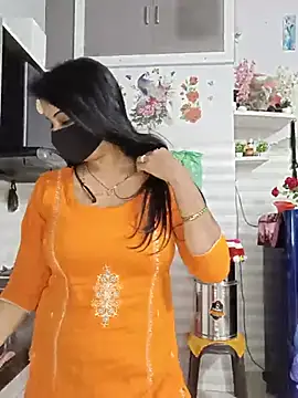 Kaur_Simran_01n Webbikameraesitys