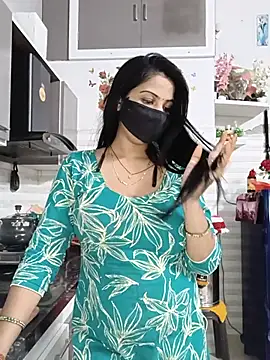 Kaur_Simran_01: διαδικτυακό σόου στην κάμερα