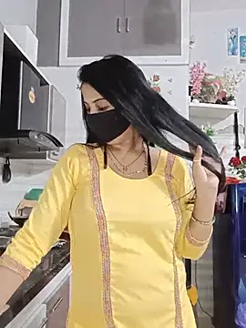 Kaur_Simran_01 Show in webcam