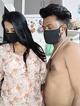 Kaur_Simran_01 Adlı Modelin Web Kamerası Şovu