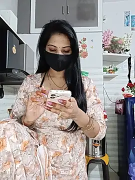 Kaur_Simran_01 Show in webcam