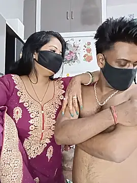 Pokazy przed kamerką – Kaur_Simran_01