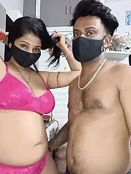 Kaur_Simran_01: διαδικτυακό σόου στην κάμερα