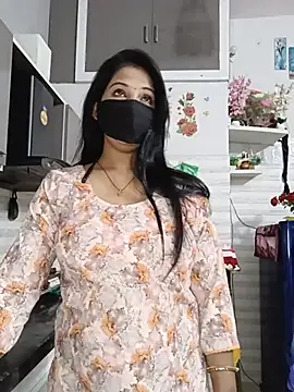 Kaur_Simran_01: διαδικτυακό σόου στην κάμερα