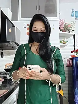 โชว์เว็บแคมของ Kaur_Simran_01