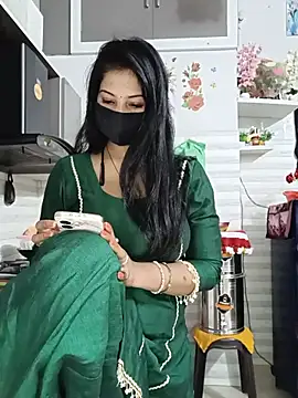 Kaur_Simran_01 Show in webcam