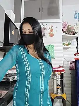 Kaur_Simran_01n Webbikameraesitys
