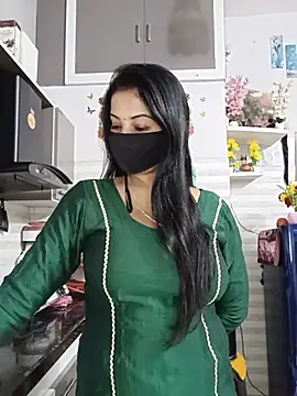 Kaur_Simran_01n Webbikameraesitys