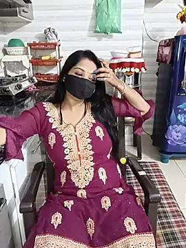 Kaur_Simran_01 Show in webcam