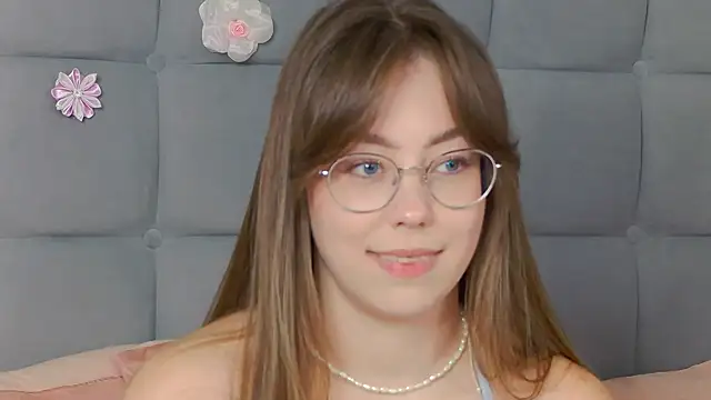 TheEmma live XXX chat